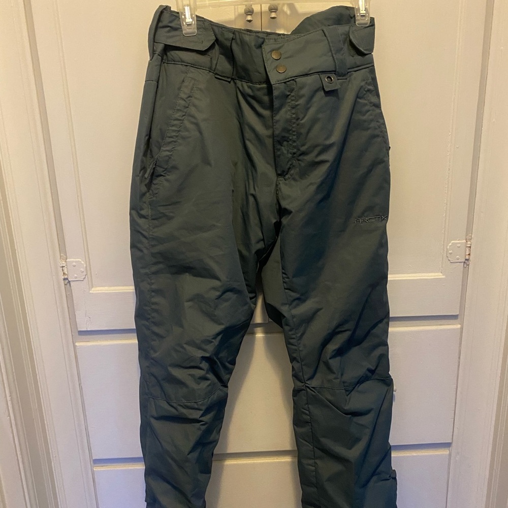 Women’s size M never worn Arctix gray ski pants